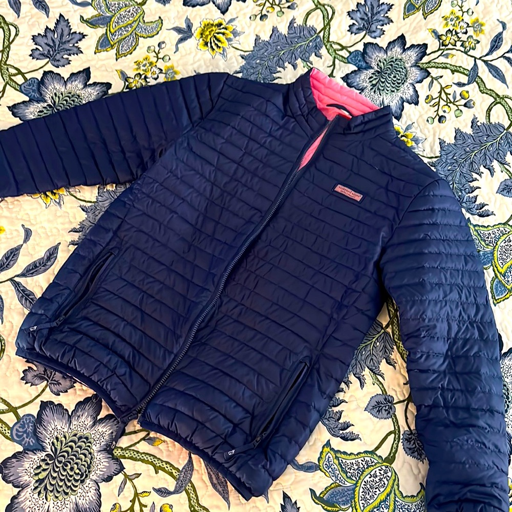 Kids Vineyard vines light puffer coat XL